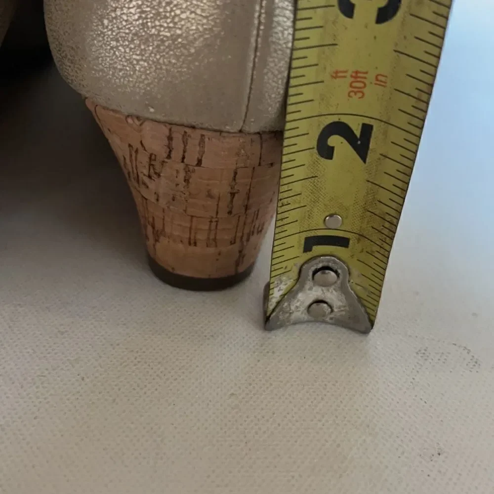 Coach and Four metallic gold & khaki shoes SZ10